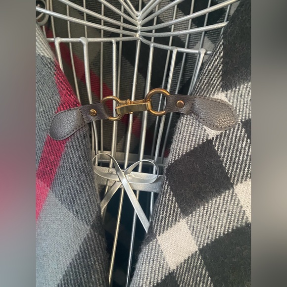 💥 SALE💥 Retro style plaid wrap with metal clip closure - Picture 3 of 9